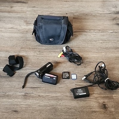 Panasonic SDR-S7 Camcorder Compact Digital Video Camera w