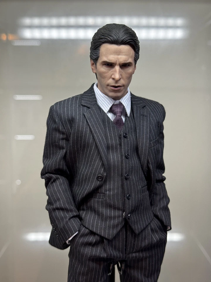 Figura de acción personalizada The Dark Knight Bruce Wayne escala 1/6 como Hot Toys Foto 3 de 4