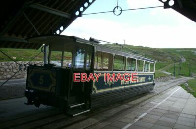 FOTO MITTELBAHNHOF TOLLE ORME STRASSENBAHN STRASSENBAHN AM MITTELBAHNHOF AM