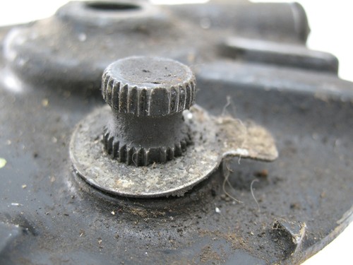 1985 HONDA XR200 XR 200 R FRONT BRAKE PANEL 45010-KK0-305ZA - Picture 5 of 5