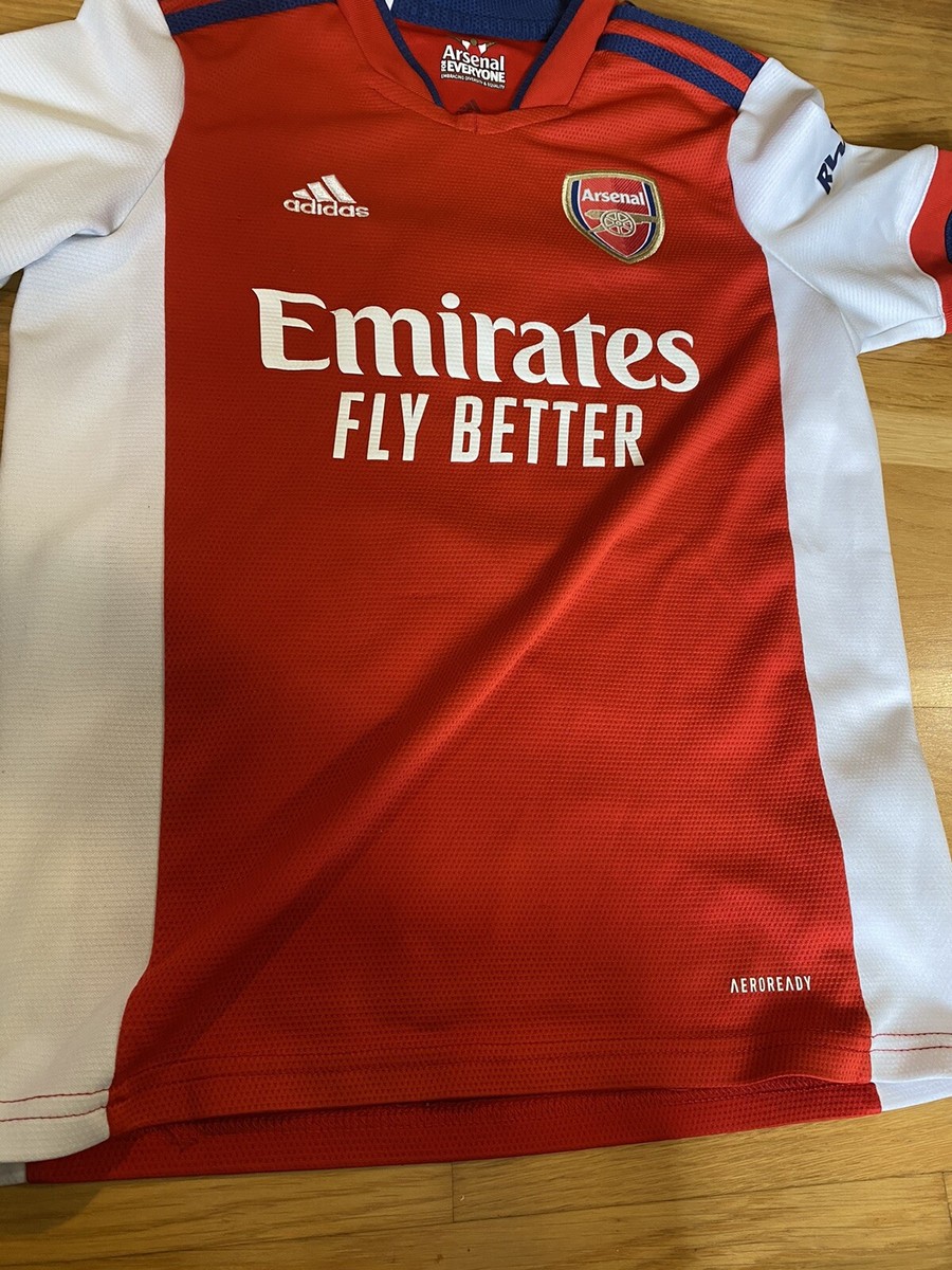 arsenal 21/22 home shirt with Smith Rowe 10 On The Back. For 11/14