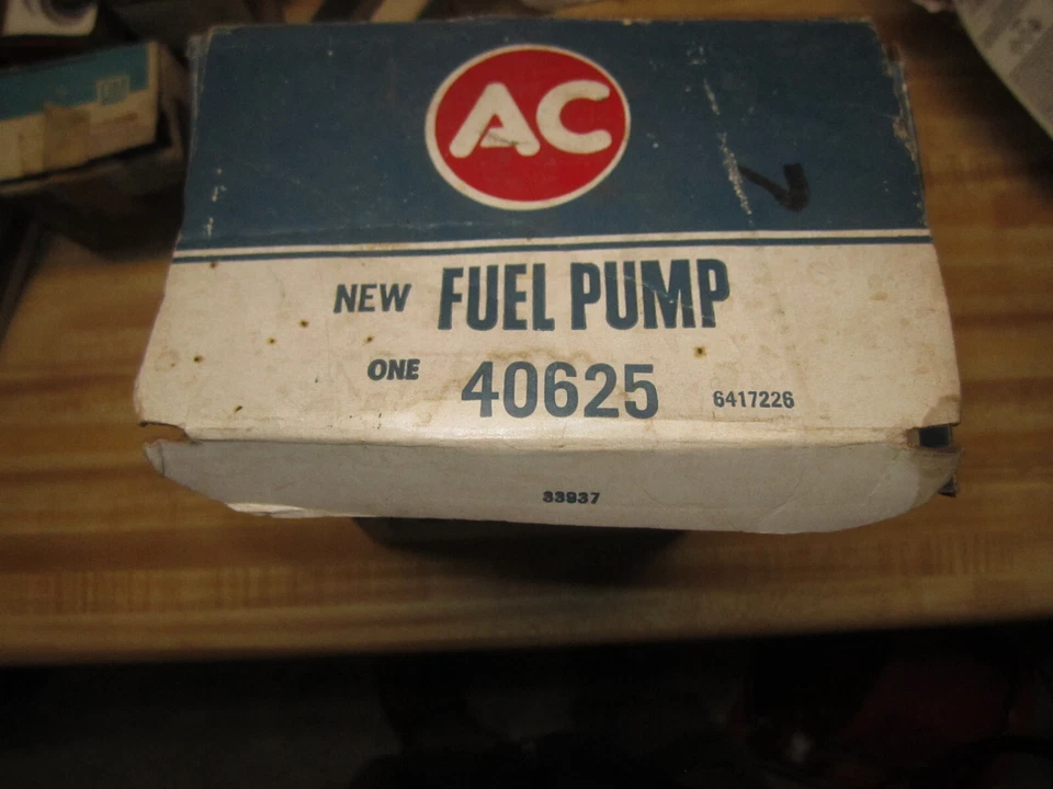 Bomba de combustible Buick NOS 1967-1974 en caja original. OEM #6417226. AC #40625 Foto 2 de 3