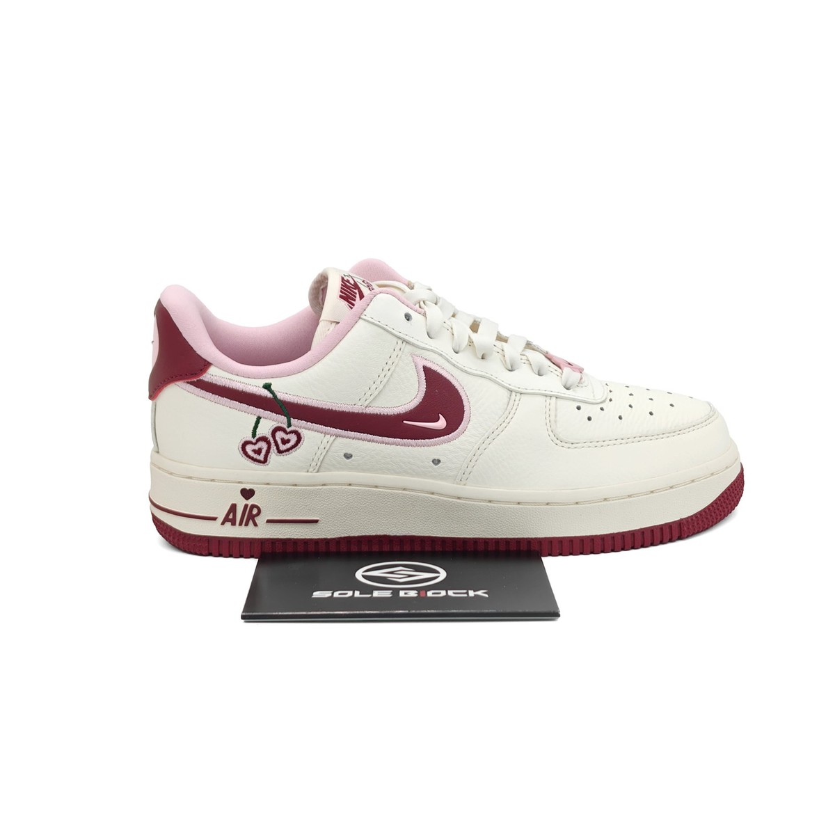 Size 7 - Nike Air Force 1 Low Valentine's Day 2023 W for sale