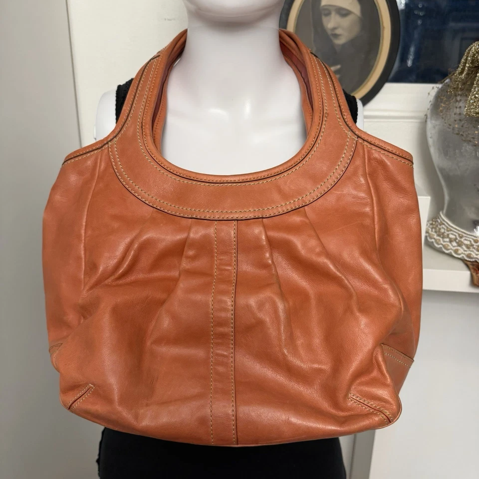 Authentic Coach hobo bag tote leather Orangey 12240  Perfect for Spring Summer - Image 3 of 4