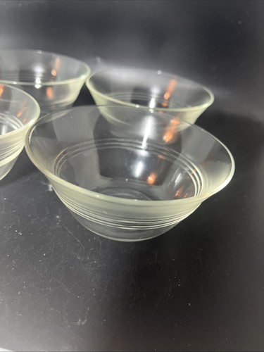 Set di 4 tazze da crema pasticcera vintage PYREX 445, 3 piatti in vetro ad anello, 6 oz - Foto 4 di 5