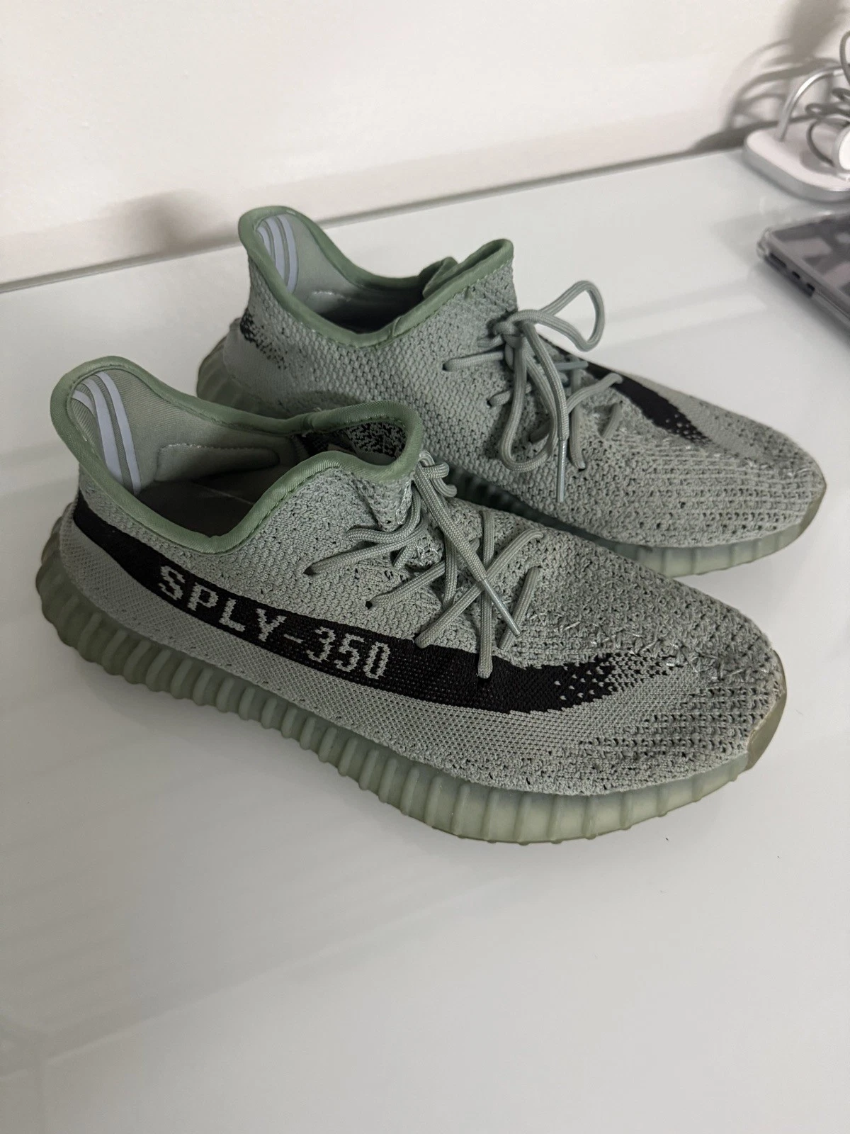 Yeeezy Boost 350 V2 “Salt” HQ2060 Mens Sneakers Collectors Item Size 9.5M