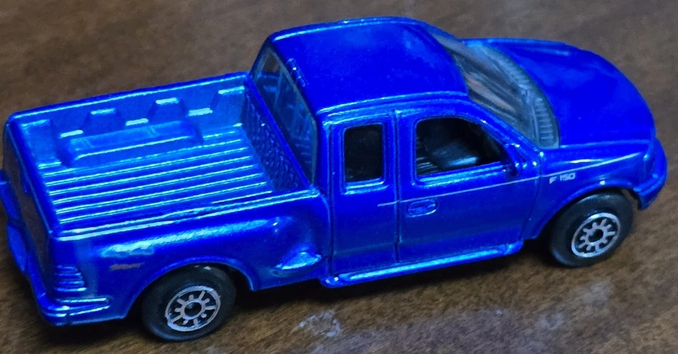3⅛" Welly Blue Ford F150 Flare Side Super Cab Loose Diecast Truck - Image 3 of 4