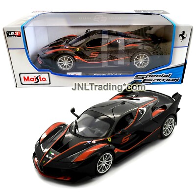 Maisto Special Edition 1:18 Scale Die Cast Black Hybrid