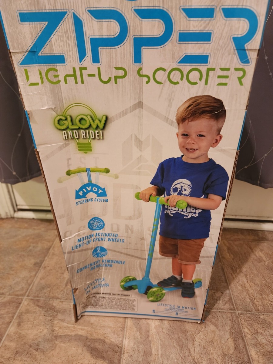 Zycom Zipper Madd Gear Light-Up Scooter Blue/Green 44lbs Max