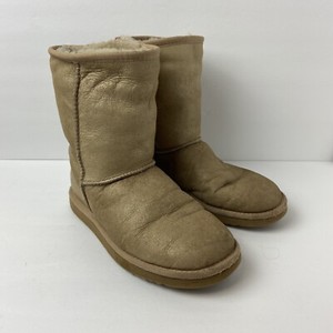 ugg boots beige