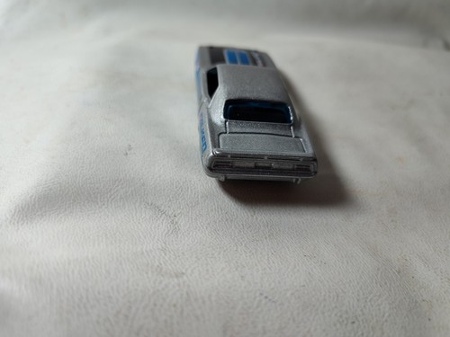 Hot Wheels HW Showroom Silver '70 Plymouth AAR Cuda - Picture 6 of 9