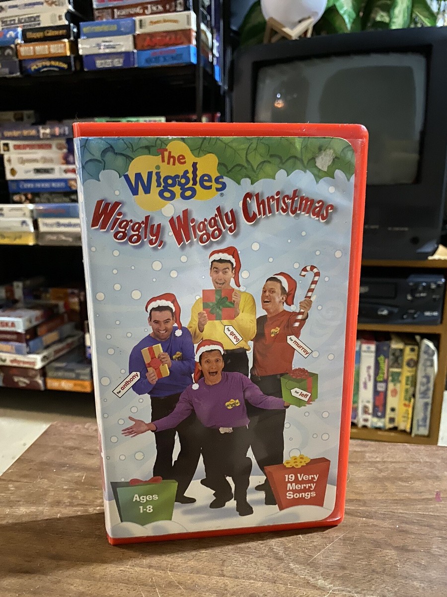 The Wiggles Wiggly Wiggly Christmas 19 Songs Vhs Video 2000 Vhs Tapes the-wiggles-wiggly-wiggly-christmas-19-songs-vhs-video-2000-vhs-tapes