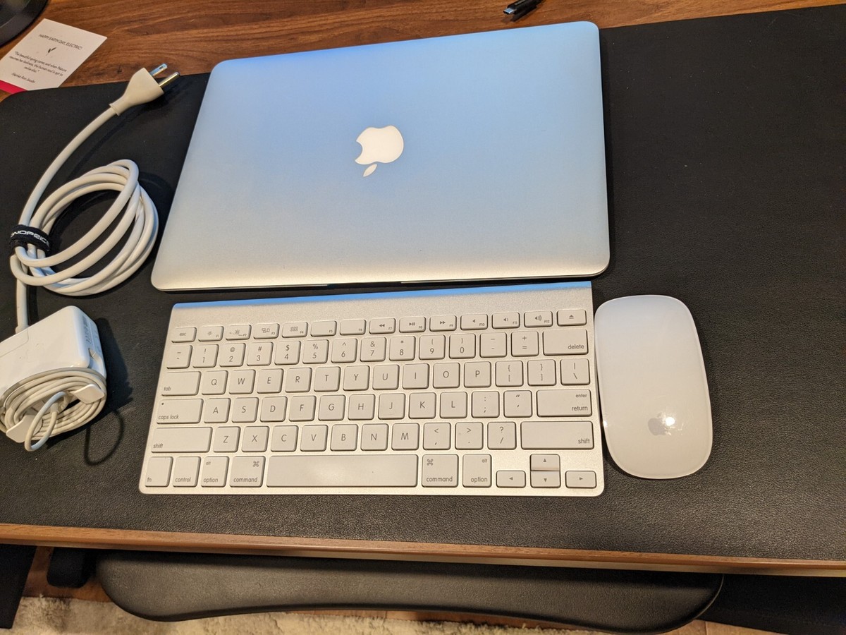 ハルMacBookAir Early2014 8GB/SSD250GB/ Macbook air 13-inch early 2014 (i5 + 256SSD + 8GB RAM) + Magic
