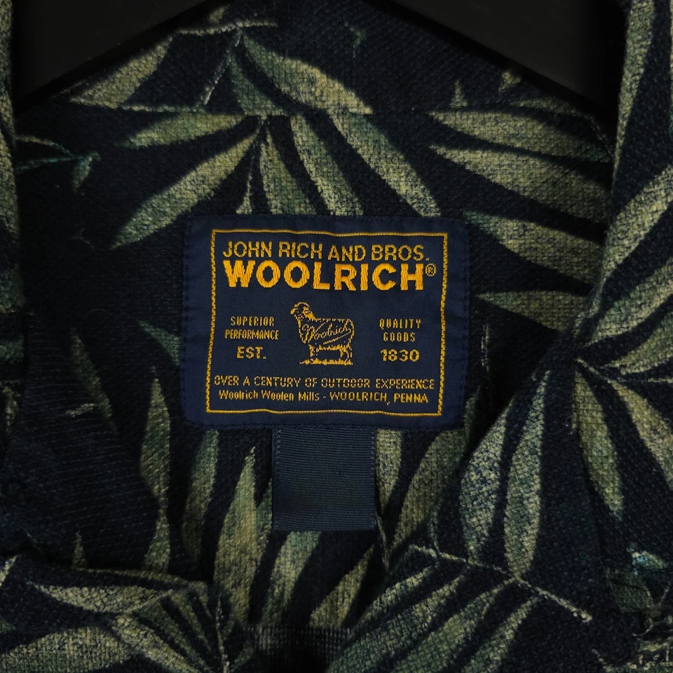 Camisa Woolrich De Colección Para Hombres L Azul Verde Hoja Velero Abotonada Cuello Lazo Campamento Foto 3 de 4