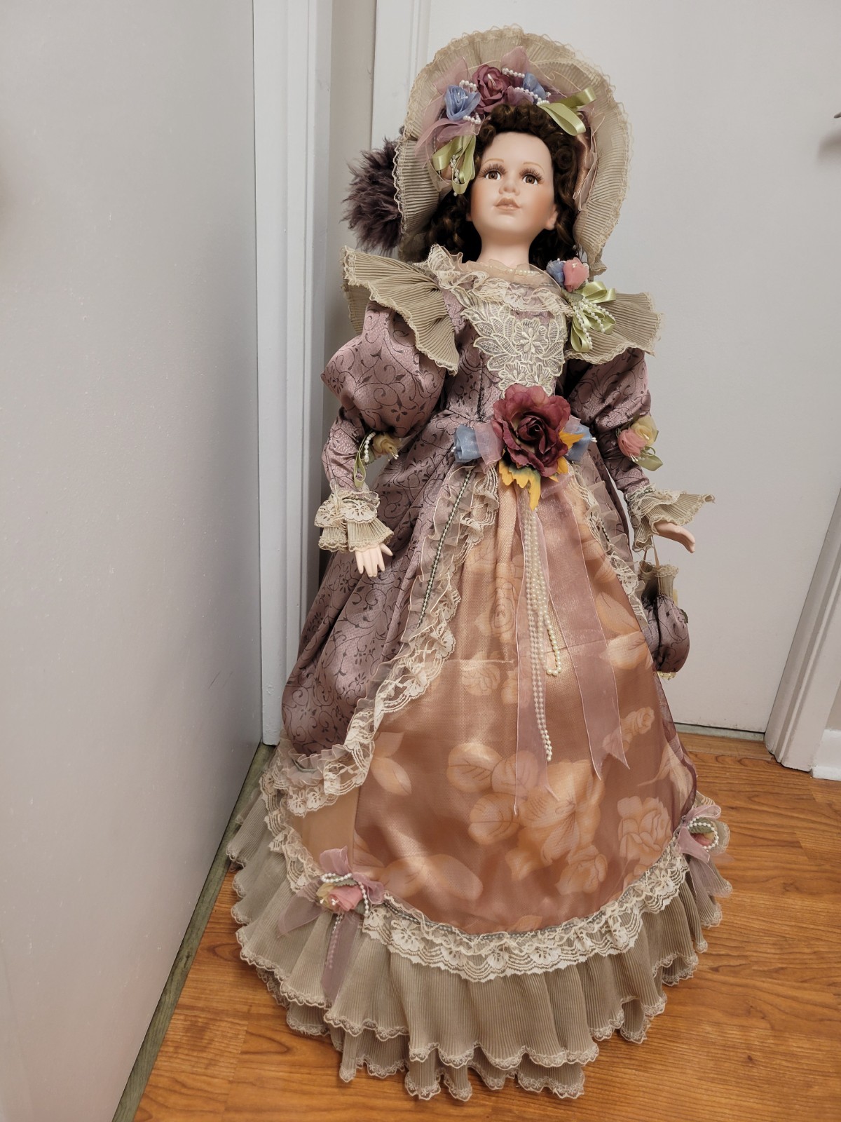 DUCK HOUSE HEIRLOOM DOLLS 0674/5000