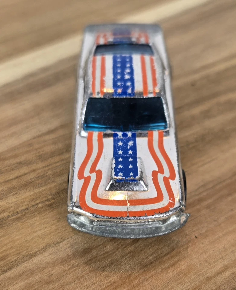 Hot Wheels 1974 Diecast 1/64 Blackwall Mustang Stocker Chrome estrelas e listras HK - Imagem 2 de 4