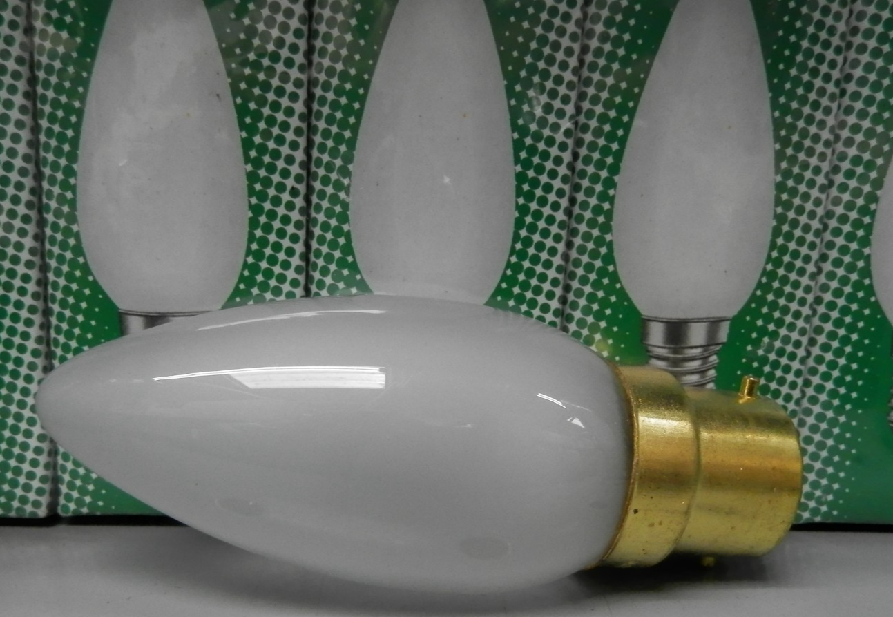 20 OPAL 40W  FROSTED CANDLE BULB/LAMP, BC/B22 (NOT LED) LISTING IS FOR 20 LAMPS
