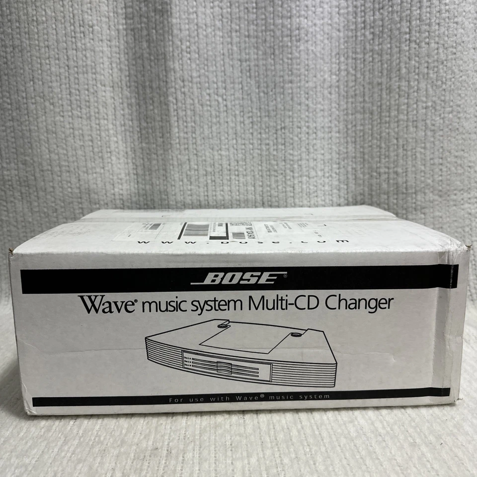 Bose Wave Music System Multi-CD Changer Accessory Platinum WhiteRetail Packaging - Image 3 of 4