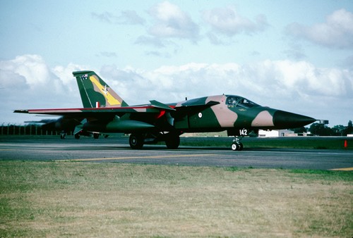 Original Aircraft slide/Flugzeugdia: F-111C A8-142 Austra. AF, 1Sqn tail art/K64