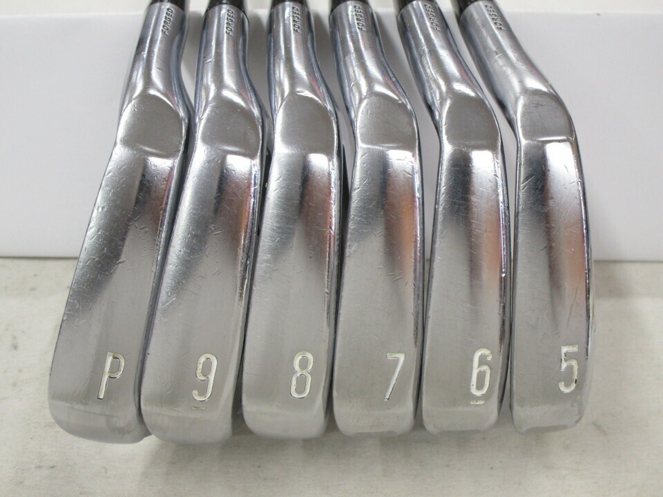 Srixon ZX7 Iron Set 6 Clubs 5-Pw Dynamic Gold DST S200 Stiff Srixon ZX7 Iron Set 6 Clubs 5-Pw Dynamic Gold DST S200 Stiff