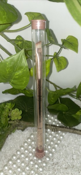 Essence Disney The Lion King Eyeliner Brush Nala Pinsel Limited *Neu*-image