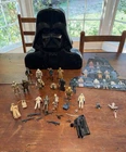 Vintage Kenner Star Wars Action Figure Lot + Darth Vader/Case/Yoda/Luke .