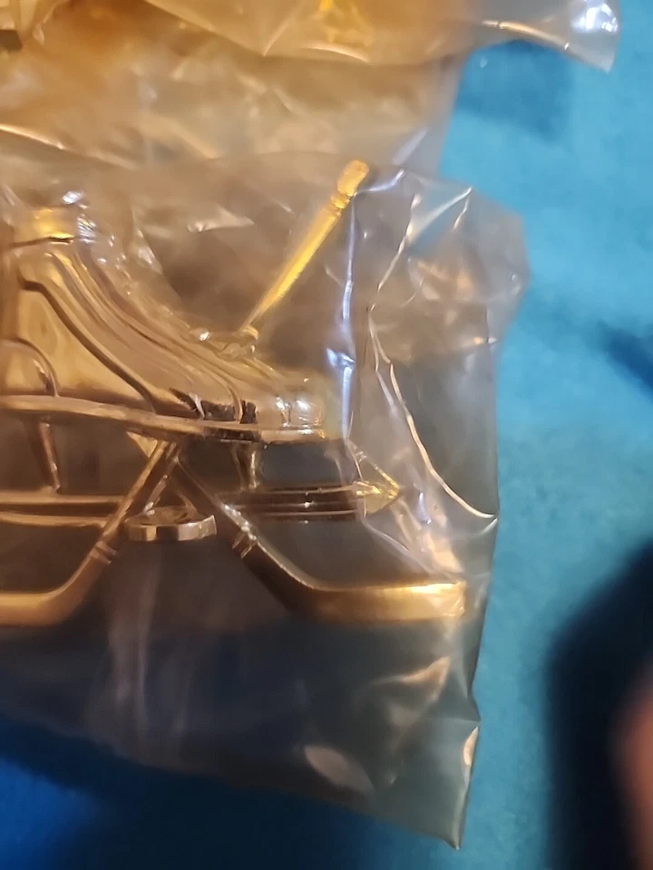 10 Hockey Skate Plaque Medallions - Imagem 2 de 4