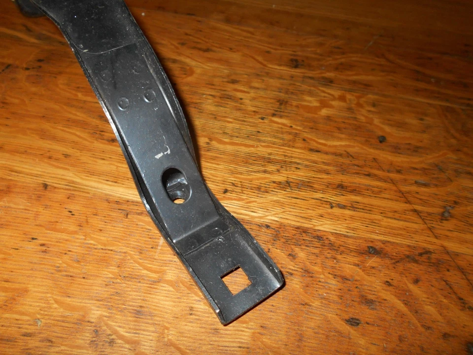 Correa de soporte de silenciador inferior 1952 1953 1954 Nash Statesman & Ambassador NOS  Foto 3 de 4