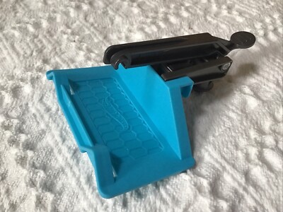 Hot Wheels Workshop 2 Parts Basic E Track Builder Replacement Part