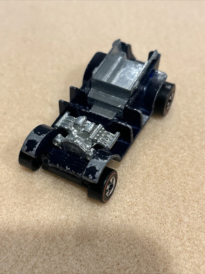 ORIGINAL Black Wall Patty wagon 1969 HotWheel Vintage no top or windshield Used - Image 3 of 4