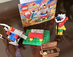 LEGO Pirates: King Kahuka (6236) with Instructions  No Box Vintage Rare