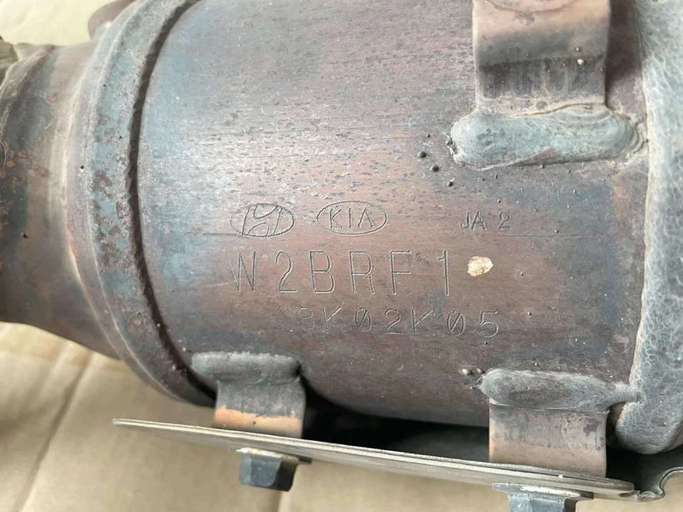 Convertidor catalítico para Hyundai / Kia (W2BRF1) Foto 2 de 4