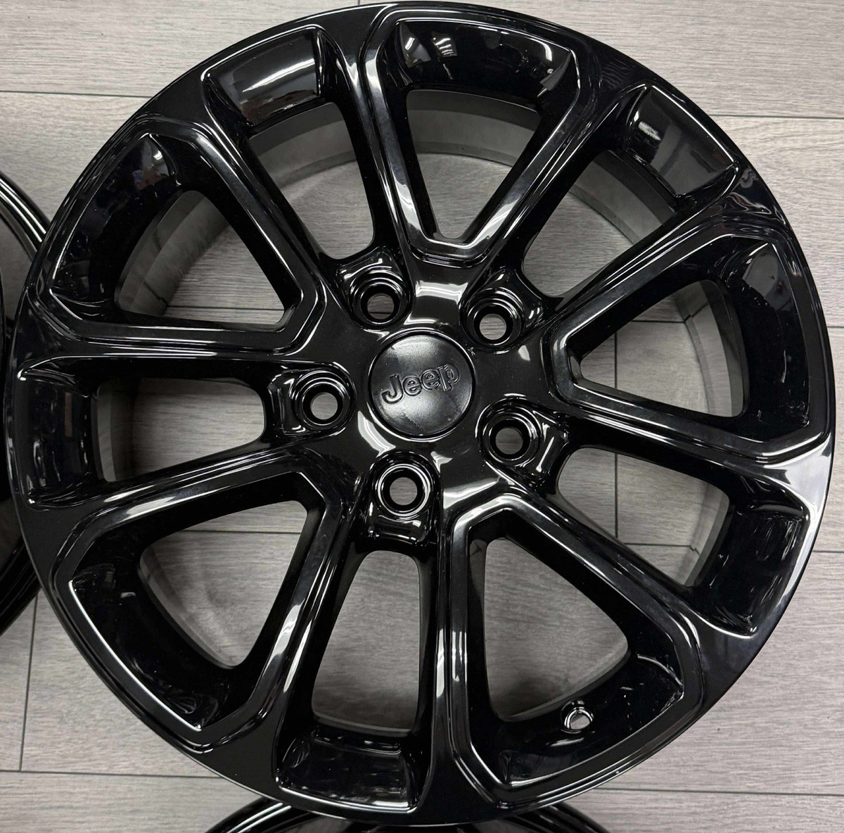 18” Inch Jeep Grand Cherokee OEM Factory Wheels Rims 18x8 Offset