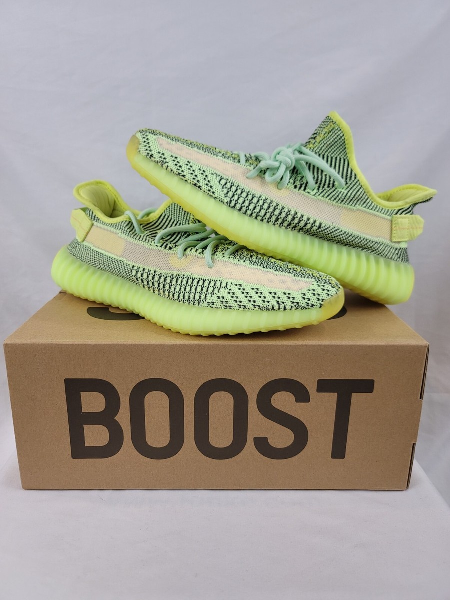 靴 YEEZY BOOST 350 V2 ADULTS Size 10 - adidas Yeezy Boost 350 V2 Carbon Sneakers Kanye