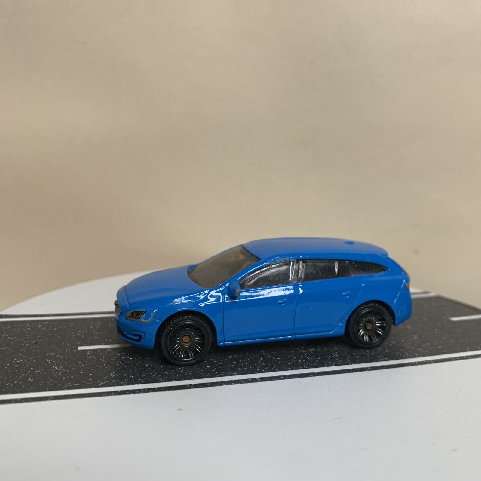 Picture 1 of 12