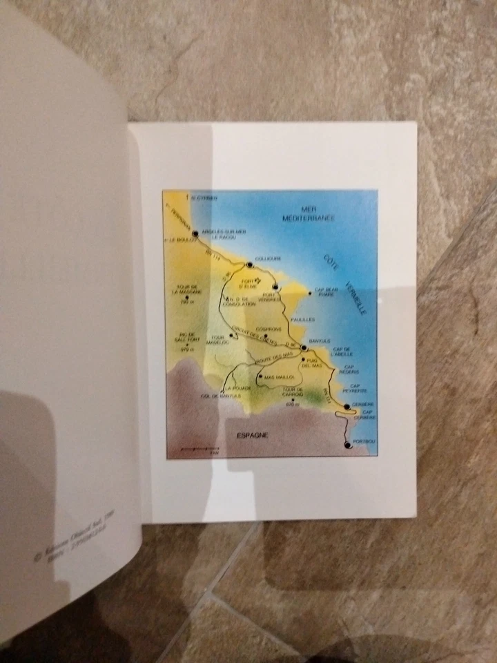 A TRIAIRE : LA COTE VERMEILLE ,illustré, ;broché en tres bon état - Photo 4/4