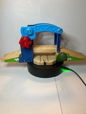 Brio/Thomas the Train Wooden Bridge w/crank Nob bsna