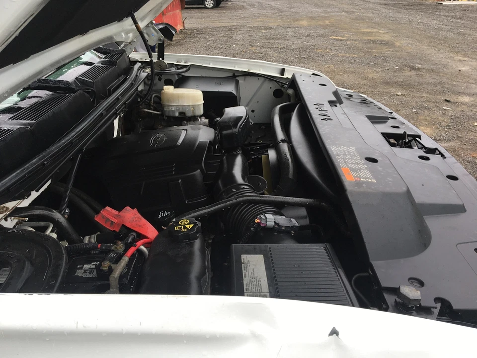 11 CHEVY SILVERADO 2500 Rear Axle Assy.10.50" ring gear 3.73 ratio ( - Изображение 4 из 4