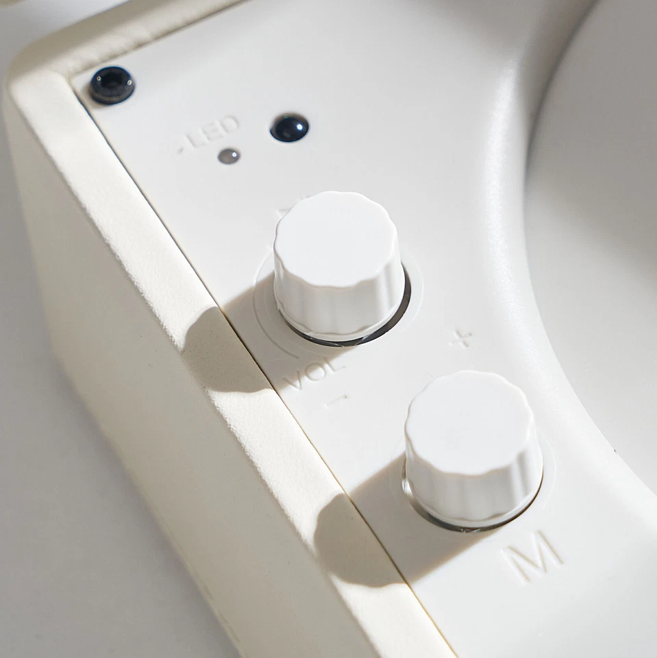 Retro Suitcase CD Player Desktop Bluetooth 5.0 with Speaker CD-R CD-RW CD-WMA - Image 4 of 4