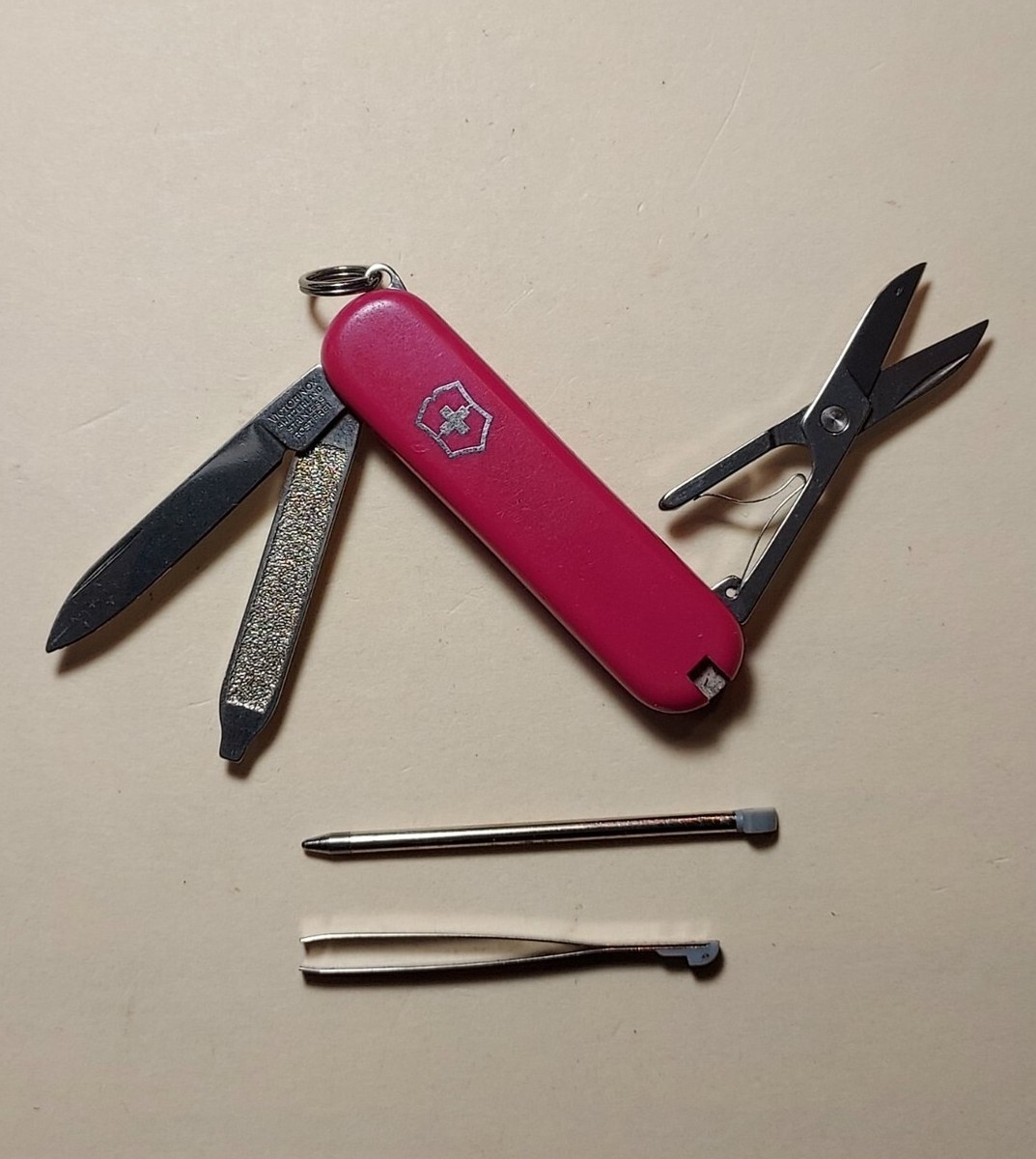 Victorinox Swiss Army Knife 58mm Raspberry Pink Signature Original