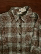 Plaid Flannel Women  s Long Sleeve Button-Up Shirt Medium