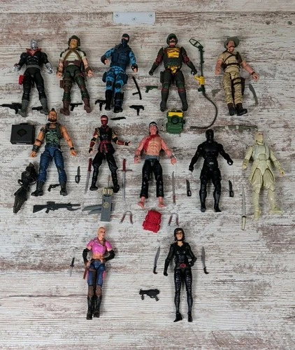 Lot of 12 GI Joe Classified Figures + Accessories Recondo Rock n Roll Snake Eyes