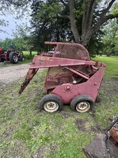Gehl 2500a Skid Steer Has Both Hydro Pumps Needs Motor Rebuilt Or Predator Swap