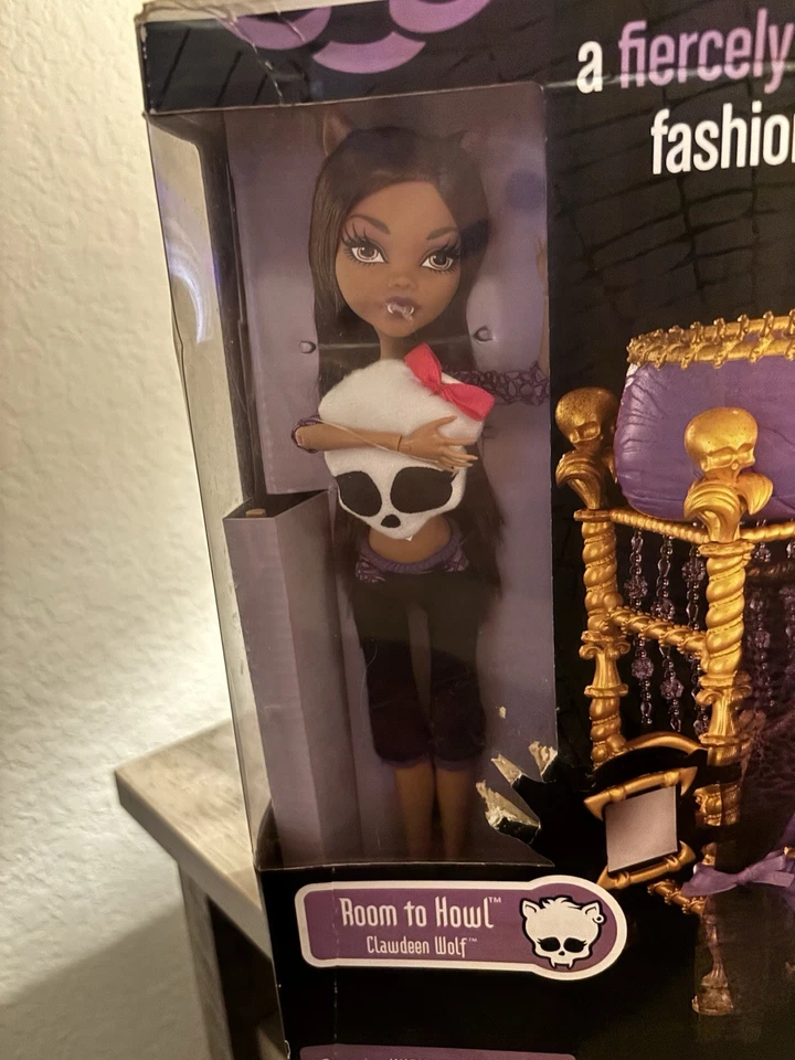 Monster High Room To Howl litera y juego Clawdeen Wolf muerto cansado 2011 Foto 2 de 4