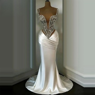 Elegant Silver Spaghetti Straps Evening Dresses Robes De Soiree Beaded Diamonds