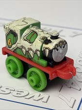 THOMAS FRIENDS Minis Train Engine 2015 DINO PERCY 39 NEW Weighted