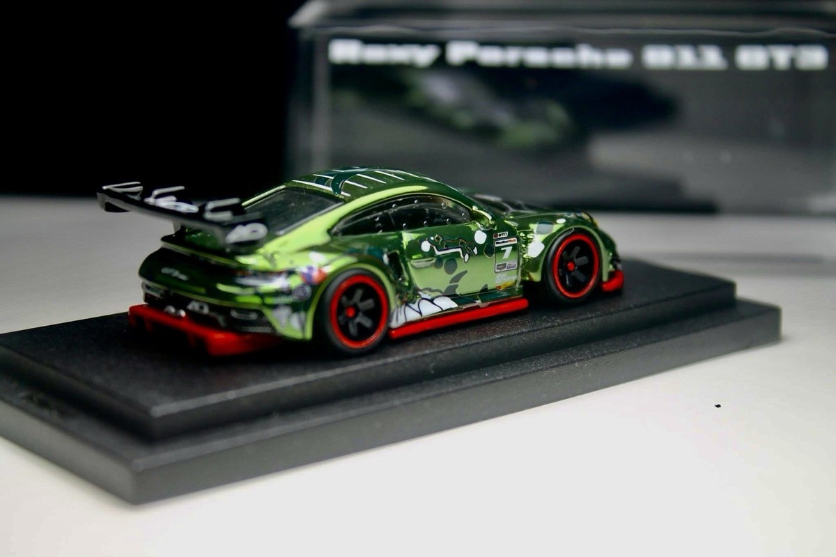 Hot Wheels Rexy Porsche 911 GT3 R (992) Olive Green Spectraflame