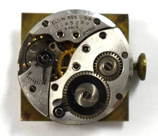 Vintage Elgin Manual Wind 17J 555 Wrist Watch Movement lot.k5