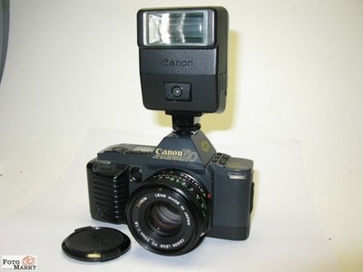 Set: Canon SLR-Kamera T70 +Original Objektiv FD 1,8 / 50 + Speedlite Blitz 155A 