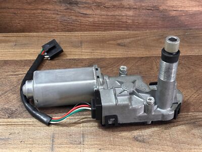 WIM10160 WAI Global Winshield Wiper Motor NEW Out of Box